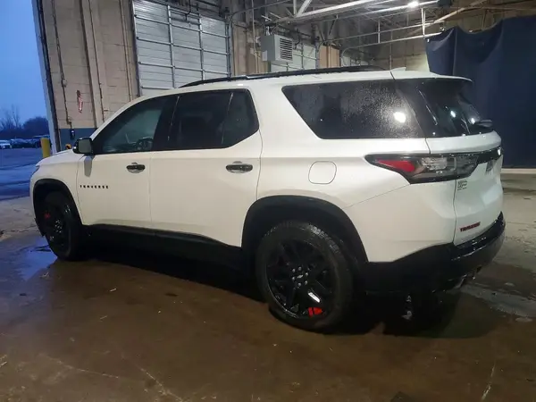 1GNERKKW1JJ196140 2018 CHEVROLET TRAVERSE - Image 2
