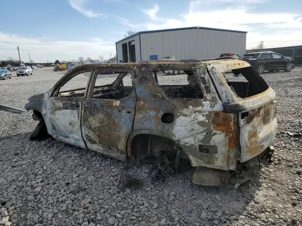 1GNERKKW1JJ260953 2018 CHEVROLET TRAVERSE - Image 2