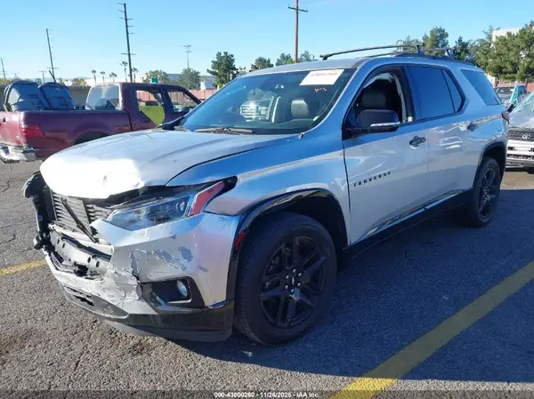 1GNERKKW1JJ270446 2018 CHEVROLET TRAVERSE - Image 2
