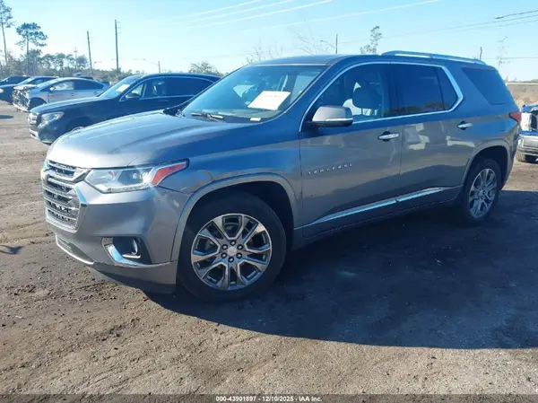 1GNERKKW1JJ282788 2018 CHEVROLET TRAVERSE - Image 2