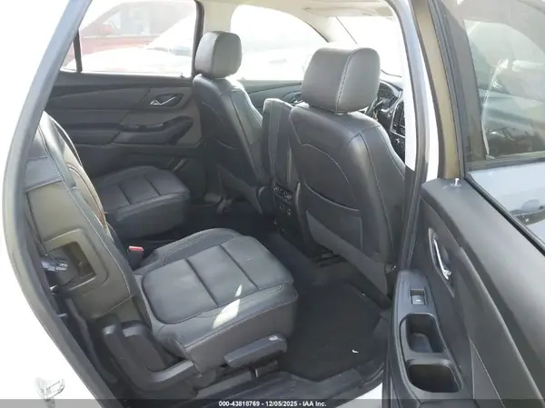 1GNERKKW1KJ258864 2019 CHEVROLET TRAVERSE - Image 8