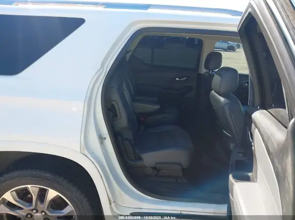 1GNERKKW2JJ239268 2018 CHEVROLET TRAVERSE - Image 8