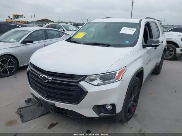 1GNERKKW2MJ231935 2021 CHEVROLET TRAVERSE - Image 2