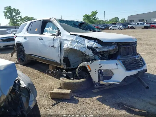 1GNERKKW2PJ308520 2023 CHEVROLET TRAVERSE - Image 1
