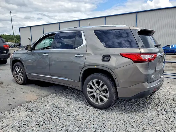 1GNERKKW3JJ106065 2018 CHEVROLET TRAVERSE - Image 2