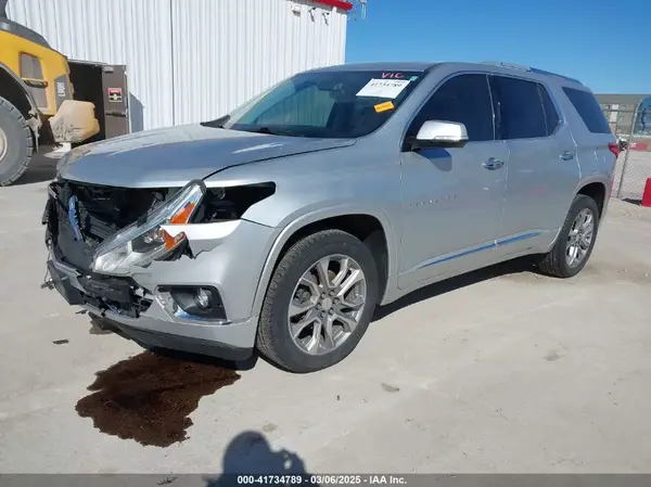 1GNERKKW3JJ155993 2018 CHEVROLET TRAVERSE - Image 2