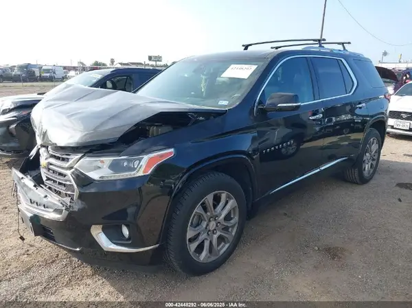 1GNERKKW3JJ157873 2018 CHEVROLET TRAVERSE - Image 2