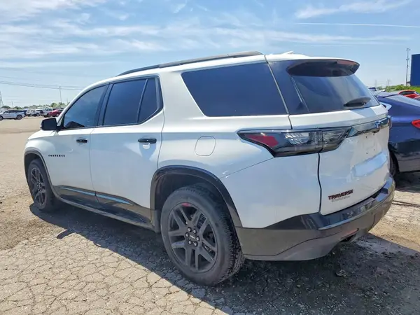 1GNERKKW3JJ204495 2018 CHEVROLET TRAVERSE - Image 2