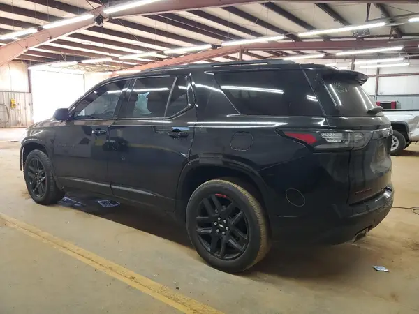 1GNERKKW3JJ214797 2018 CHEVROLET TRAVERSE - Image 2
