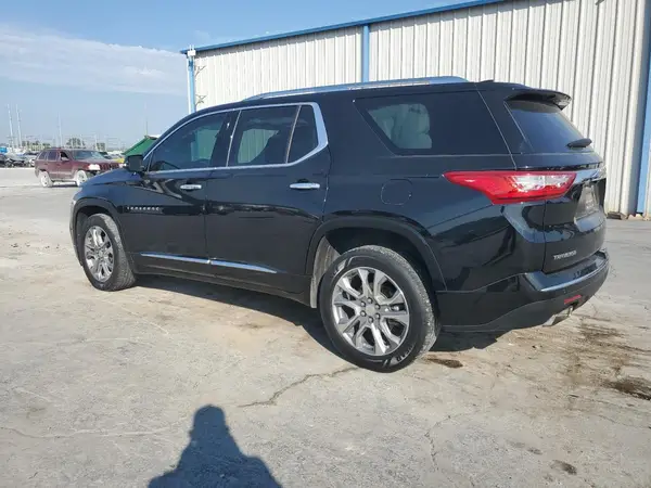 1GNERKKW3KJ113700 2019 CHEVROLET TRAVERSE - Image 2