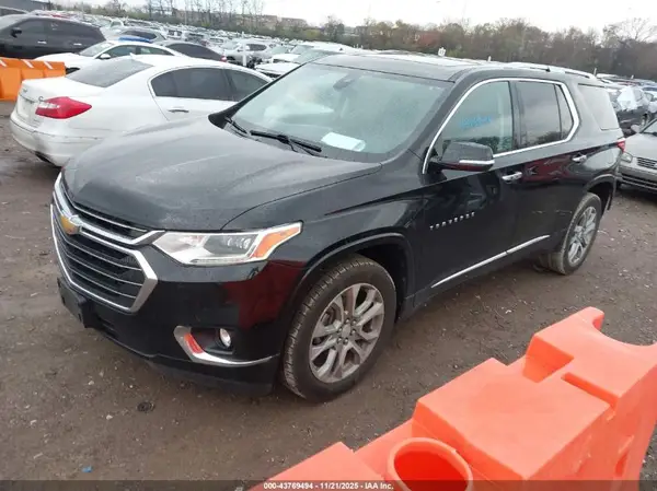 1GNERKKW3KJ220875 2019 CHEVROLET TRAVERSE - Image 2