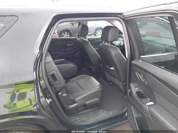 1GNERKKW3KJ220875 2019 CHEVROLET TRAVERSE - Image 8