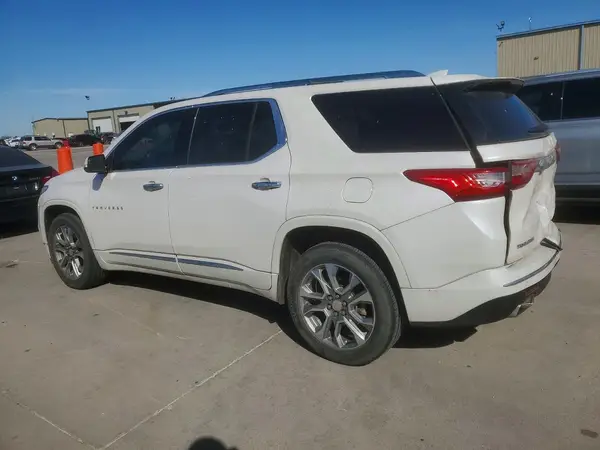 1GNERKKW3LJ118610 2020 CHEVROLET TRAVERSE - Image 2