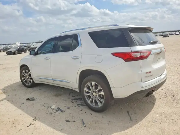1GNERKKW3LJ290250 2020 CHEVROLET TRAVERSE - Image 2