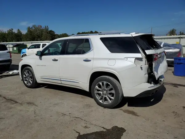 1GNERKKW3MJ107334 2021 CHEVROLET TRAVERSE - Image 2