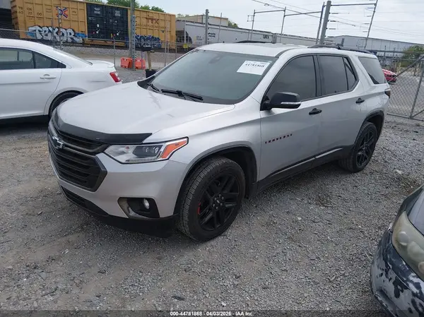 1GNERKKW4JJ154092 2018 CHEVROLET TRAVERSE - Image 2