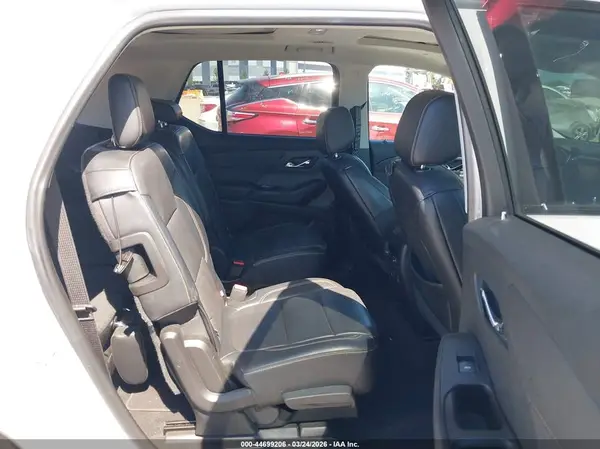 1GNERKKW4JJ223217 2018 CHEVROLET TRAVERSE - Image 8