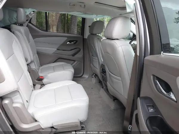 1GNERKKW4JJ229874 2018 CHEVROLET TRAVERSE - Image 8
