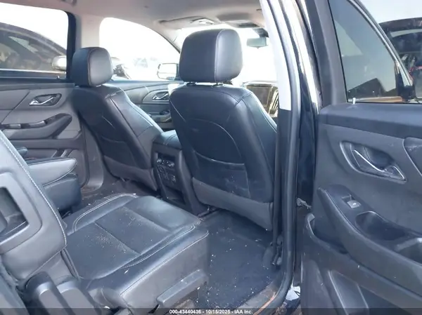 1GNERKKW4JJ236517 2018 CHEVROLET TRAVERSE - Image 8