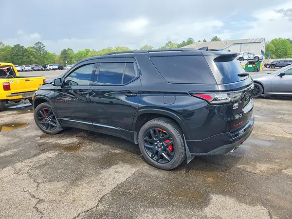 1GNERKKW4JJ276015 2018 CHEVROLET TRAVERSE - Image 2