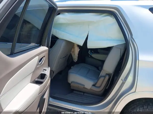 1GNERKKW4KJ210260 2019 CHEVROLET TRAVERSE - Image 8