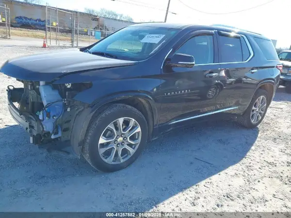 1GNERKKW4LJ281251 2020 CHEVROLET TRAVERSE - Image 2