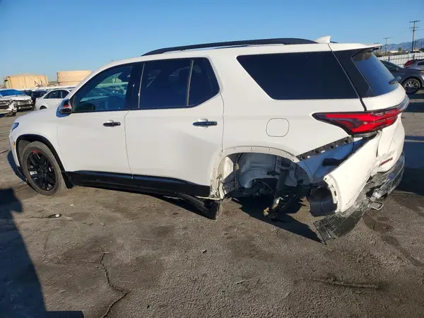 1GNERKKW4NJ126704 2022 CHEVROLET TRAVERSE - Image 2