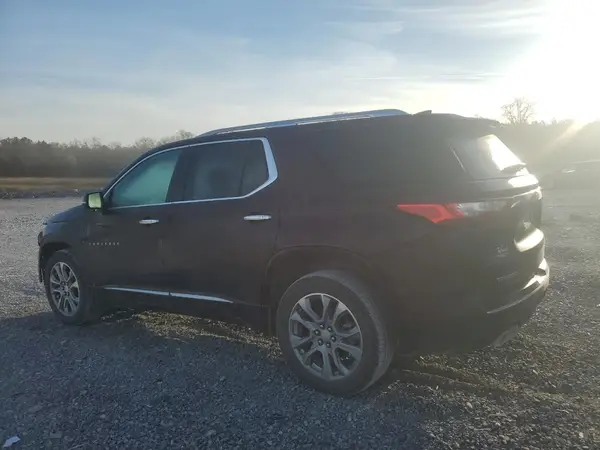 1GNERKKW5JJ118816 2018 CHEVROLET TRAVERSE - Image 2