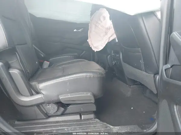 1GNERKKW5JJ140847 2018 CHEVROLET TRAVERSE - Image 8
