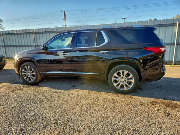 1GNERKKW5JJ142422 2018 CHEVROLET TRAVERSE - Image 2