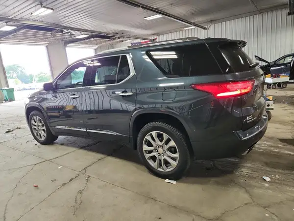 1GNERKKW5JJ146244 2018 CHEVROLET TRAVERSE - Image 2