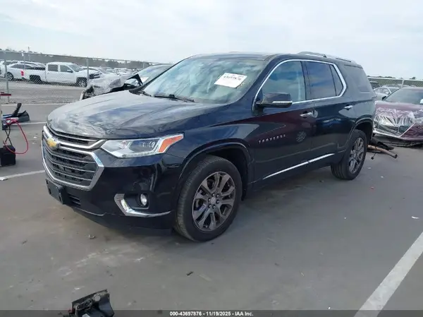 1GNERKKW5JJ213893 2018 CHEVROLET TRAVERSE - Image 2