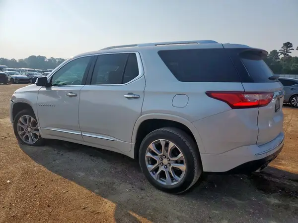 1GNERKKW5JJ271213 2018 CHEVROLET TRAVERSE - Image 2