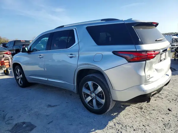 1GNERKKW5NJ109247 2022 CHEVROLET TRAVERSE - Image 2