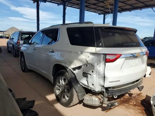 1GNERKKW6JJ108506 2018 CHEVROLET TRAVERSE - Image 2