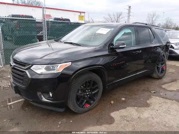 1GNERKKW6JJ117061 2018 CHEVROLET TRAVERSE - Image 2