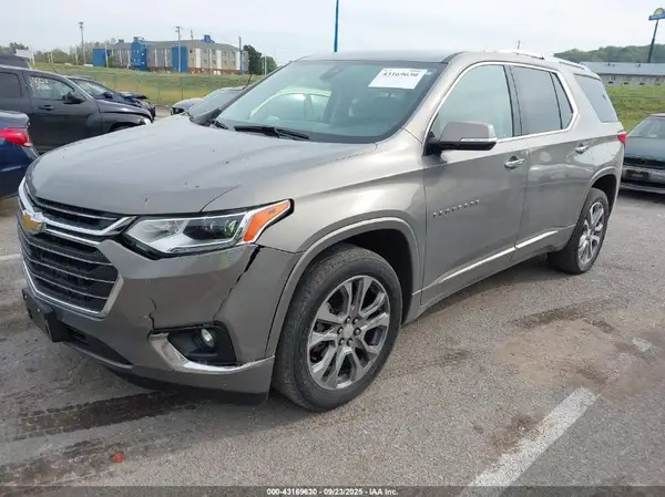 1GNERKKW6JJ132823 2018 CHEVROLET TRAVERSE - Image 2