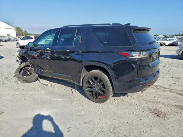 1GNERKKW6JJ174974 2018 CHEVROLET TRAVERSE - Image 2