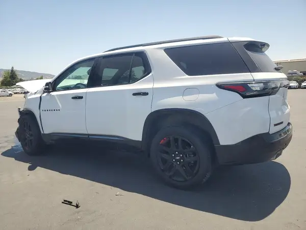 1GNERKKW6JJ245994 2018 CHEVROLET TRAVERSE - Image 2