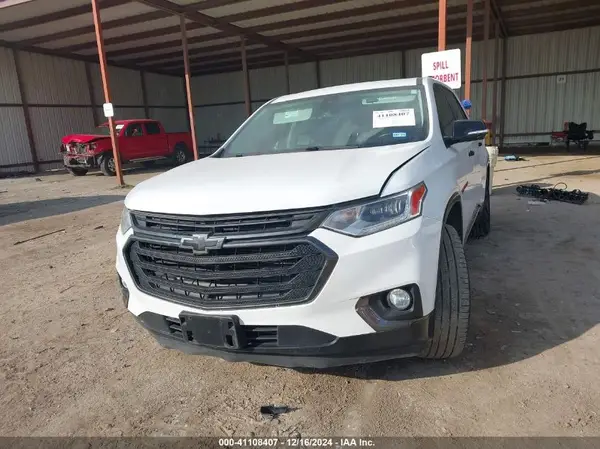 1GNERKKW6JJ278686 2018 CHEVROLET TRAVERSE - Image 2