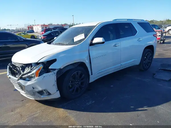 1GNERKKW6KJ211944 2019 CHEVROLET TRAVERSE - Image 2