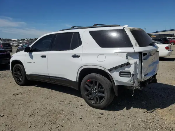 1GNERKKW6MJ252240 2021 CHEVROLET TRAVERSE - Image 2