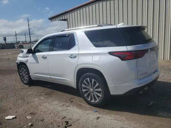1GNERKKW6PJ166303 2023 CHEVROLET TRAVERSE - Image 2