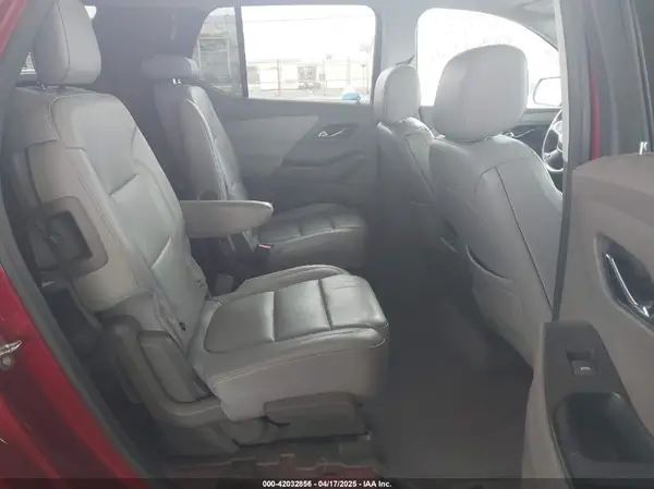 1GNERKKW7JJ105095 2018 CHEVROLET TRAVERSE - Image 8
