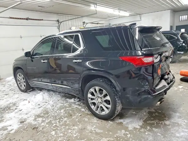 1GNERKKW7JJ105176 2018 CHEVROLET TRAVERSE - Image 2