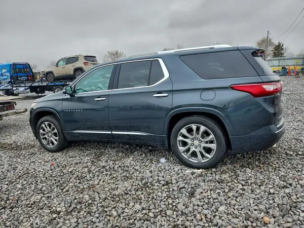1GNERKKW7JJ150215 2018 CHEVROLET TRAVERSE - Image 2