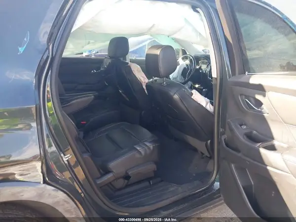1GNERKKW7JJ264831 2018 CHEVROLET TRAVERSE - Image 8
