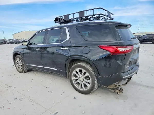 1GNERKKW7JJ276168 2018 CHEVROLET TRAVERSE - Image 2