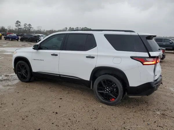1GNERKKW7JJ280785 2018 CHEVROLET TRAVERSE - Image 2