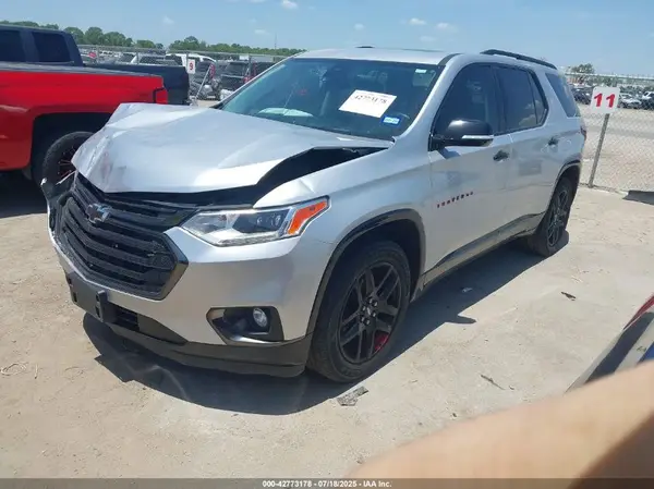 1GNERKKW7KJ253765 2019 CHEVROLET TRAVERSE - Image 2